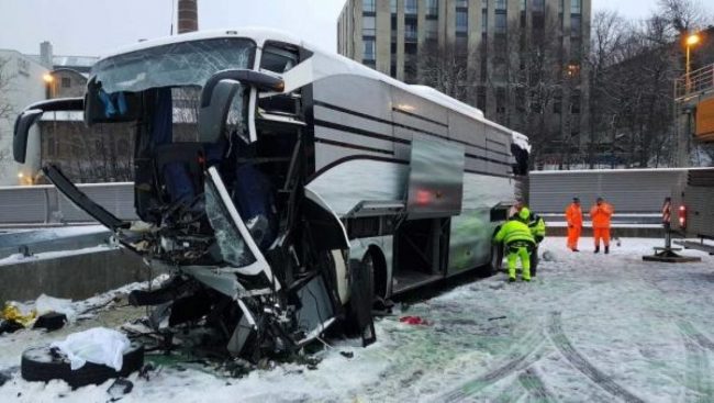 Risultati immagini per incidente flixbus a Zurigo